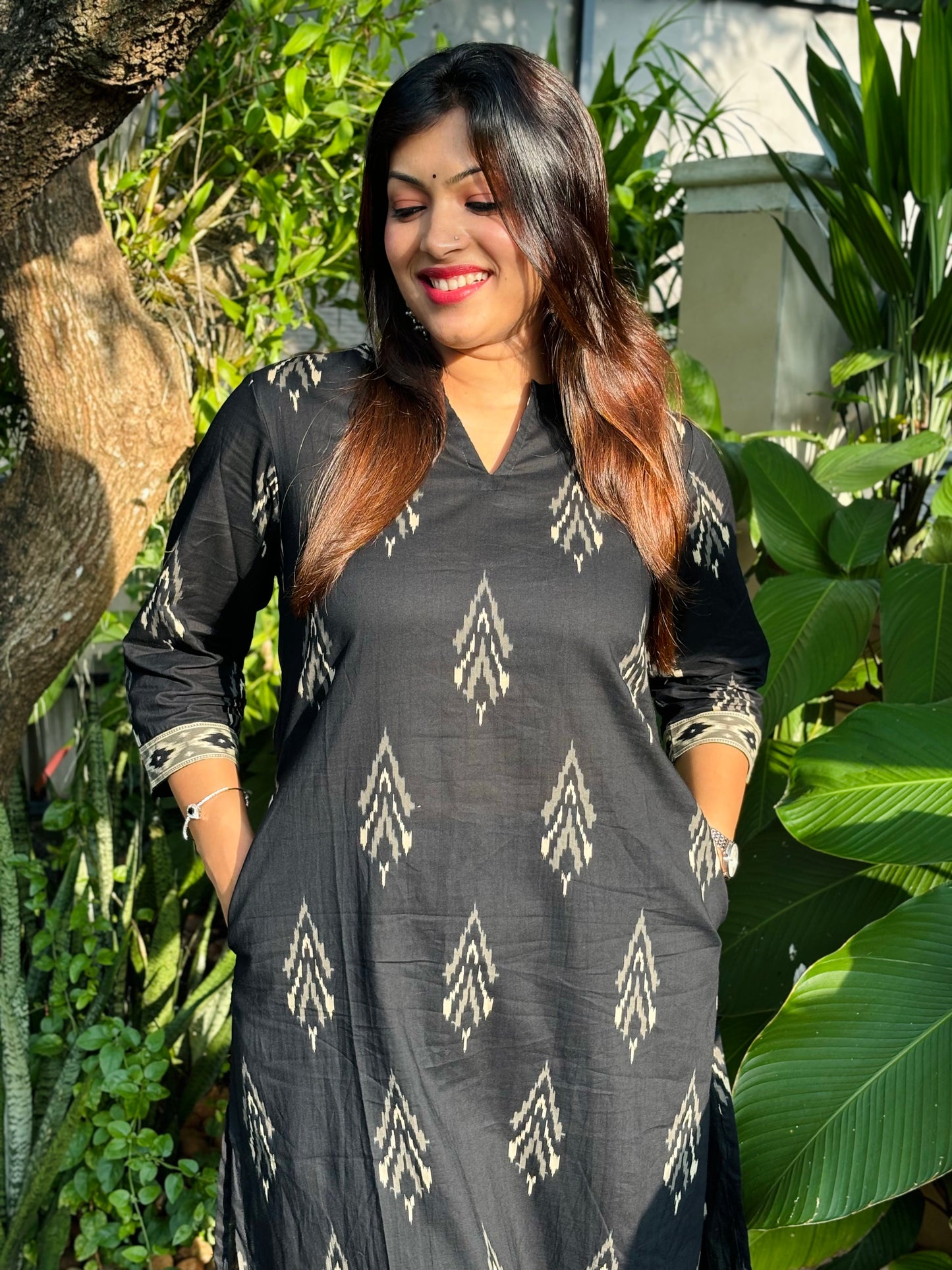 NEW! Black abstract print with sleeves border style co-ord set