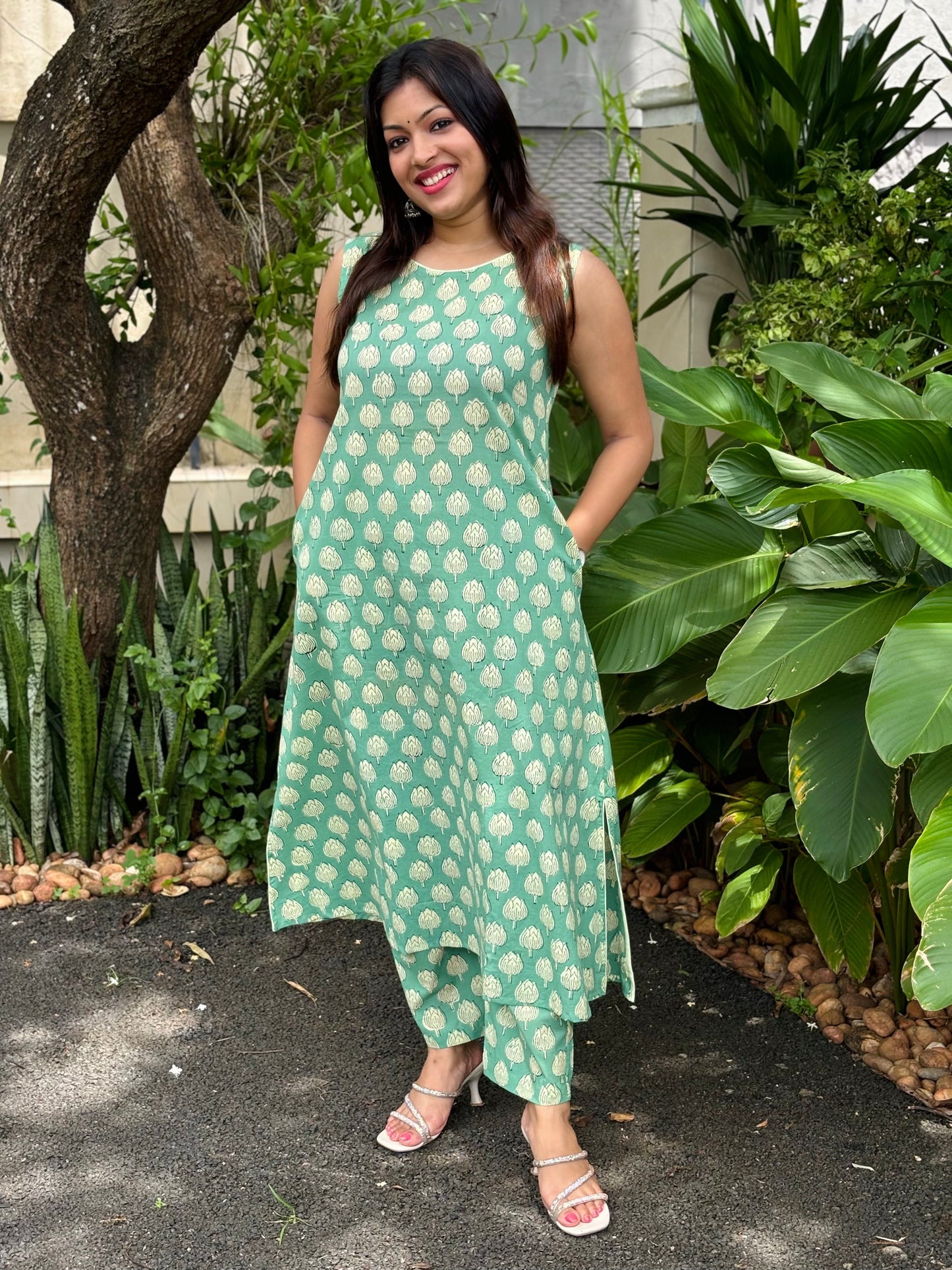 Sea Green Dabu Print Co-ord Set  - (With Attachable Sleeves)