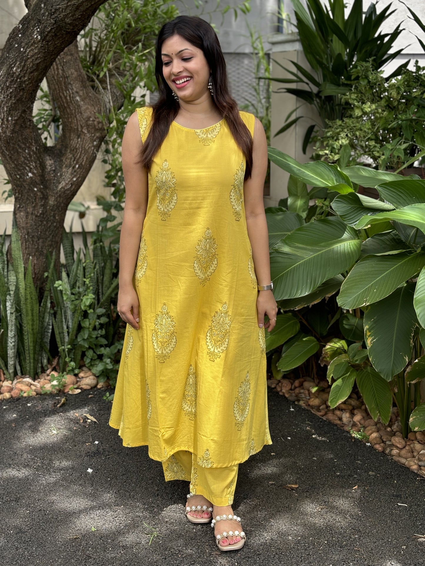Yellow Dabu Print Co-ord Set  - (With Attachable Sleeves)
